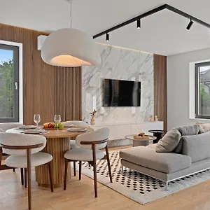 Luxurious Near Therme & Airport Villa Corbeanca
